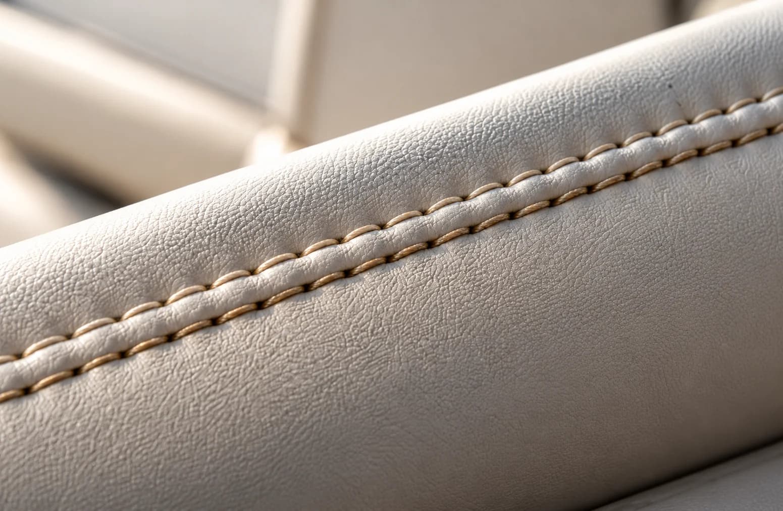 Coussins de bateau cousus main, détail de la couture sur mesure